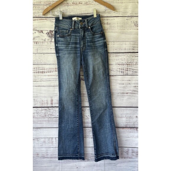 BKE Billie Slim Fit High Rise Bootcut Jeans Size 23 x 29.5 Raw Hem - Picture 1 of 11